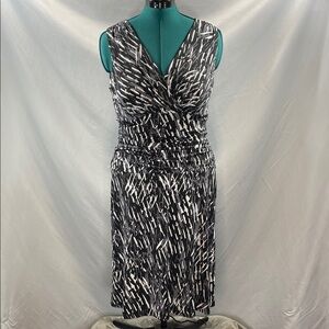 Nine West Black and White Patterned Midi Dress